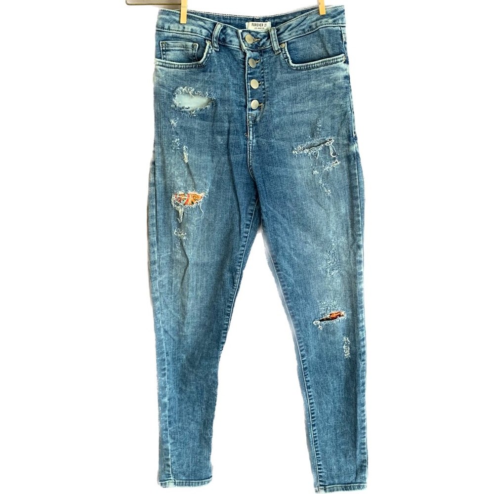 Forever 21 customized ripped jeans, size 28